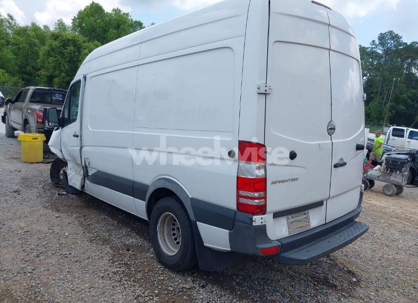 Photo 3 of 2017 Freightliner Sprinter 3500 STANDARD ROOF V6 (VIN WDYPF0CD2HP387959)