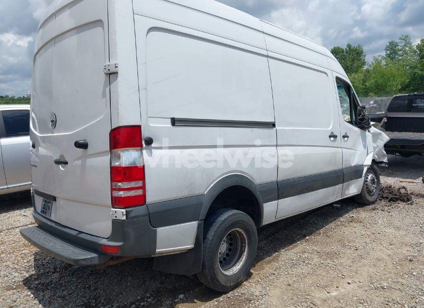 Photo 4 of 2017 Freightliner Sprinter 3500 STANDARD ROOF V6 (VIN WDYPF0CD2HP387959)
