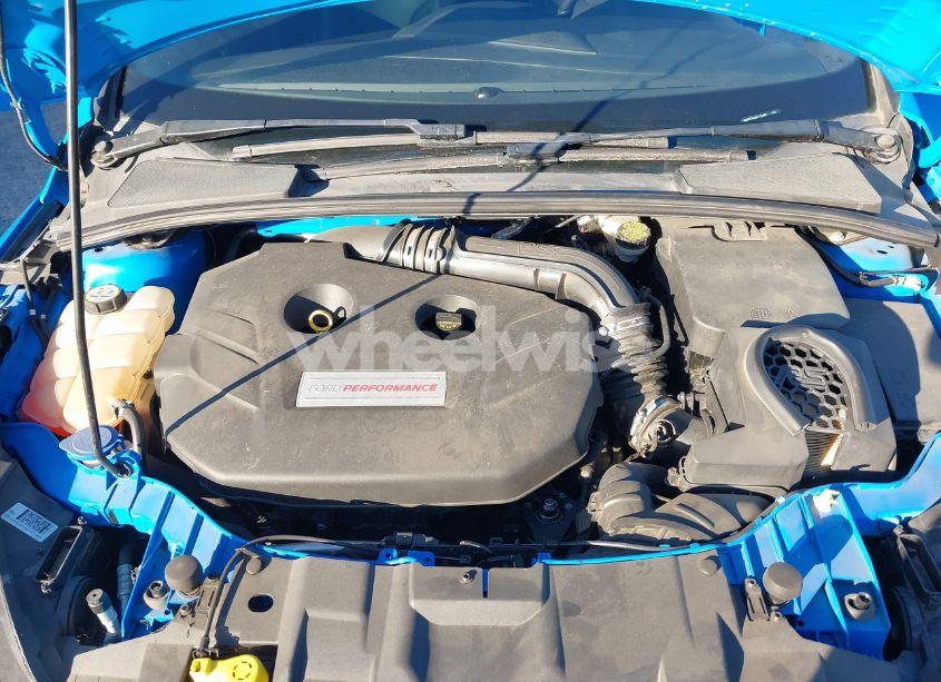 Photo 10 of 2016 Ford Focus RS (VIN WF0DP3TH3G4115482)