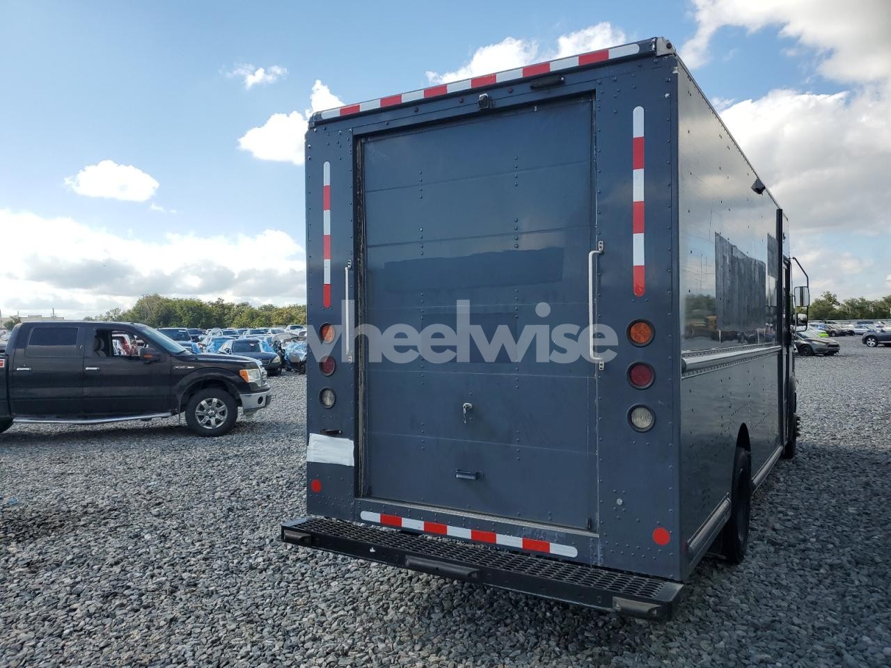 Photo 3 of 2020 FORD F59 (VIN WF0RXXGCDRCC22201)