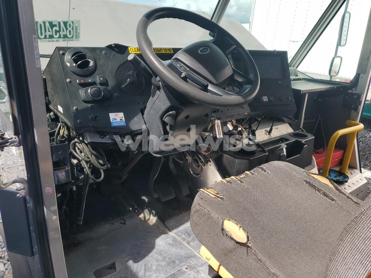 Photo 8 of 2020 FORD F59 (VIN WF0RXXGCDRCC22201)