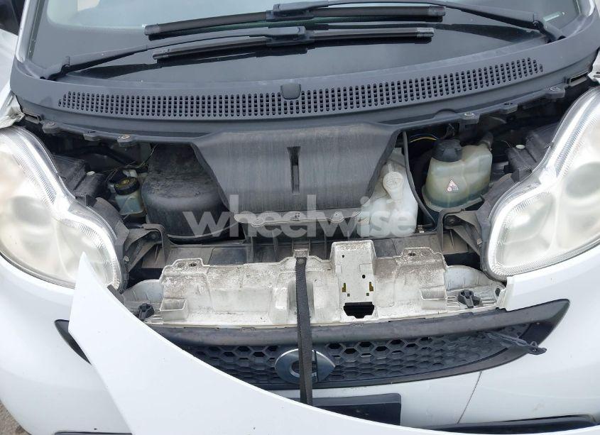 Photo 10 of 2013 Smart Fortwo PASSION/PURE (VIN WMEEJ3BA5DK625404)