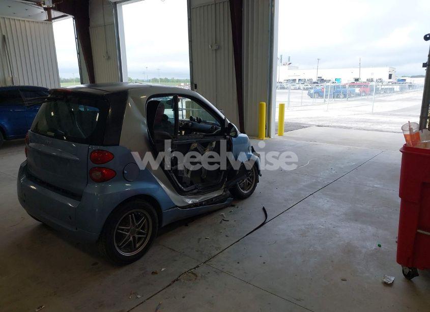Photo 4 of 2011 Smart Fortwo PASSION/PURE (VIN WMEEJ3BA9BK432217)