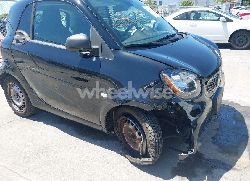 Photo 6 of 2016 Smart Fortwo PASSION/PRIME/PROXY/PURE (VIN WMEFJ5DA7GK068111)