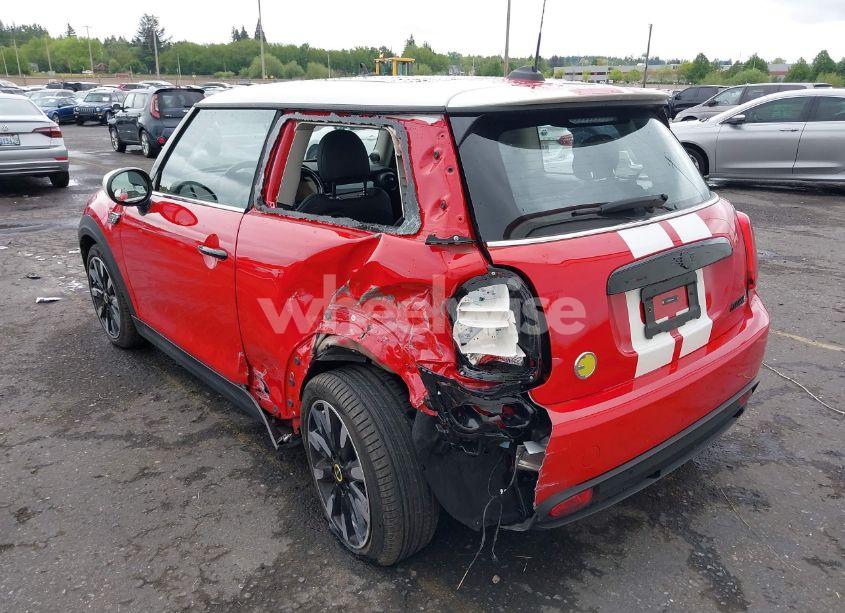 Photo 3 of 2024 Mini Se HARDTOP COOPER (VIN WMW13DJ06R2V85604)