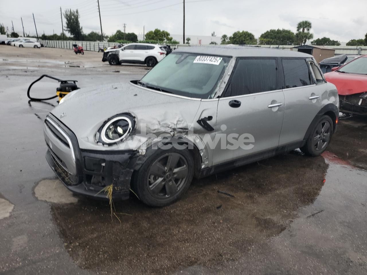 2024 MINI COOPER N/A (VIN WMW33DK07R2V76269) main photo