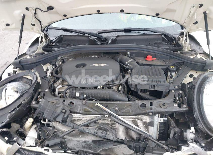 Photo 10 of 2017 Mini Clubman COOPER (VIN WMWLN5C58H2B35293)