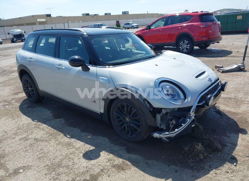 2019 Mini Clubman COOPER S (VIN WMWLU5C5XK2G04796) main photo