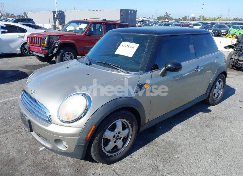 Photo 6 of 2008 Mini Cooper N/A (VIN WMWMF33508TT60207)