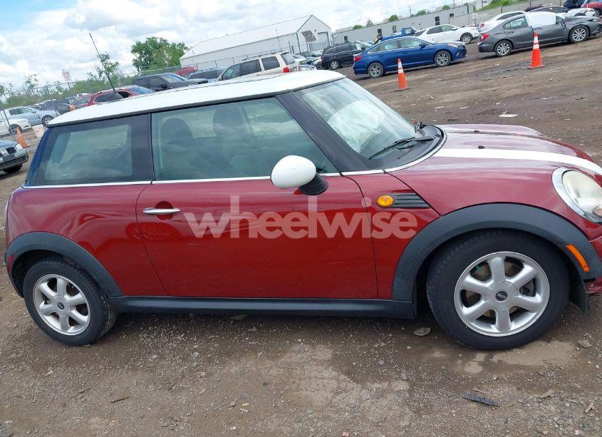 Photo 13 of 2009 Mini Cooper N/A (VIN WMWMF33599TW72771)