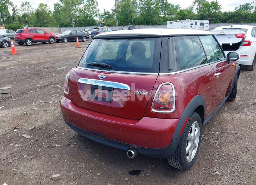 Photo 4 of 2009 Mini Cooper N/A (VIN WMWMF33599TW72771)