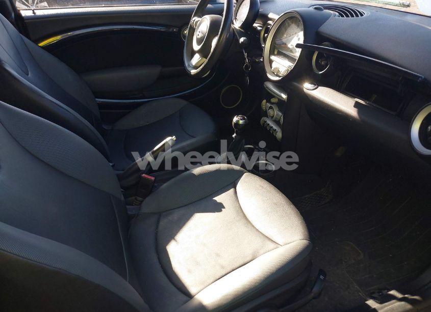 Photo 5 of 2007 Mini Cooper N/A (VIN WMWMF335X7TU63276)