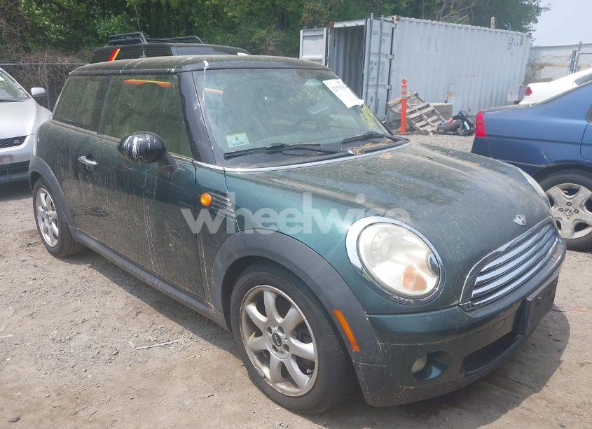 2010 Mini Cooper N/A (VIN WMWMF3C50ATZ60957) main photo