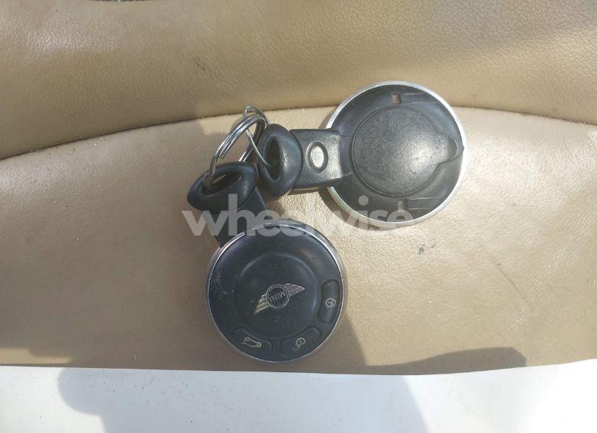 Photo 11 of 2010 Mini Cooper N/A (VIN WMWMF3C50ATZ60957)