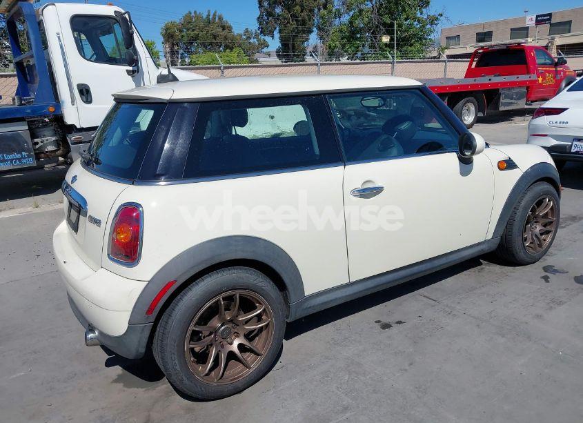 Photo 4 of 2010 Mini Cooper N/A (VIN WMWMF3C51ATZ62765)