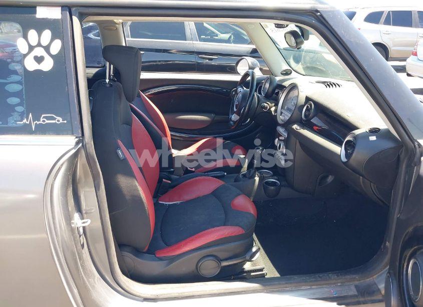 Photo 5 of 2010 Mini Cooper N/A (VIN WMWMF3C53ATZ61178)