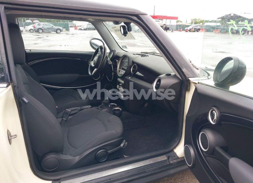 Photo 5 of 2010 Mini Cooper N/A (VIN WMWMF3C55ATZ25847)