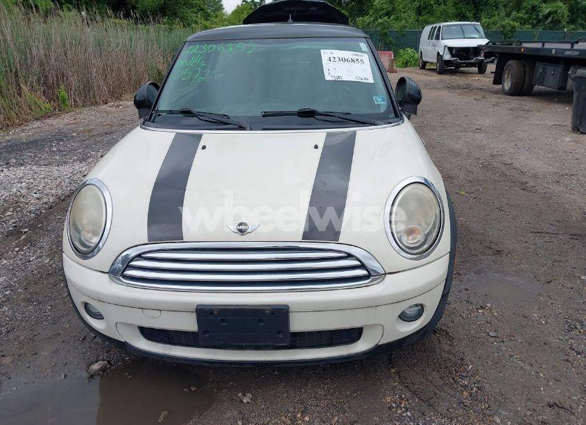 Photo 6 of 2010 Mini Cooper N/A (VIN WMWMF3C55ATZ25847)