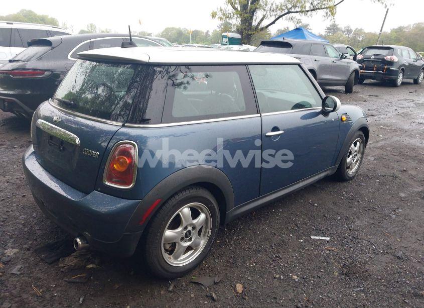 Photo 4 of 2010 Mini Cooper N/A (VIN WMWMF3C55ATZ26755)