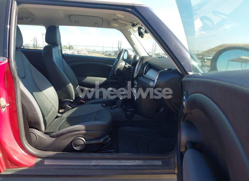 Photo 5 of 2010 Mini Cooper N/A (VIN WMWMF3C56ATZ61062)