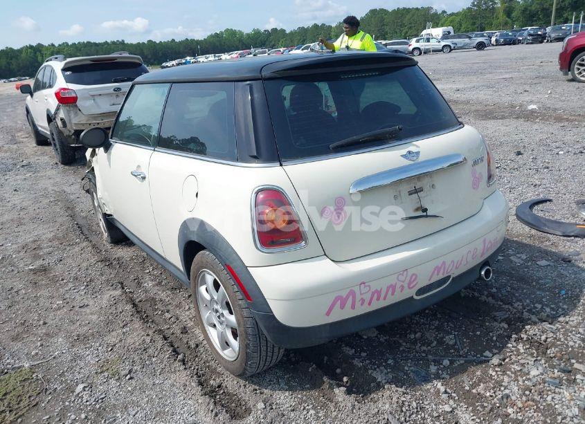 Photo 3 of 2010 Mini Cooper N/A (VIN WMWMF3C57ATU76526)