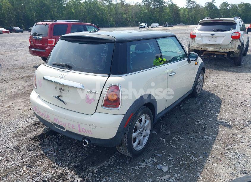 Photo 4 of 2010 Mini Cooper N/A (VIN WMWMF3C57ATU76526)