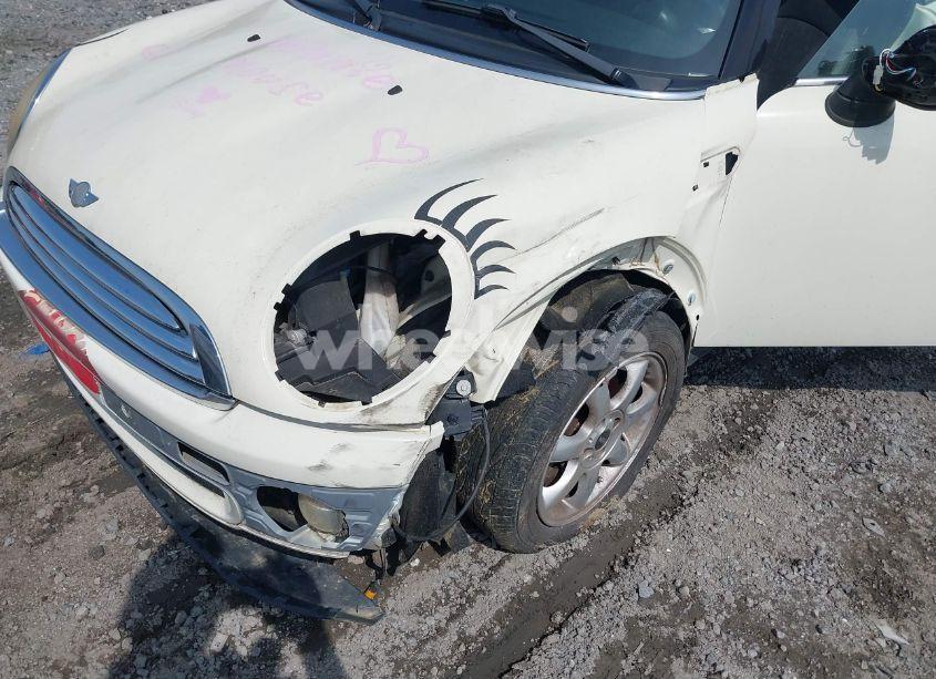 Photo 6 of 2010 Mini Cooper N/A (VIN WMWMF3C57ATU76526)