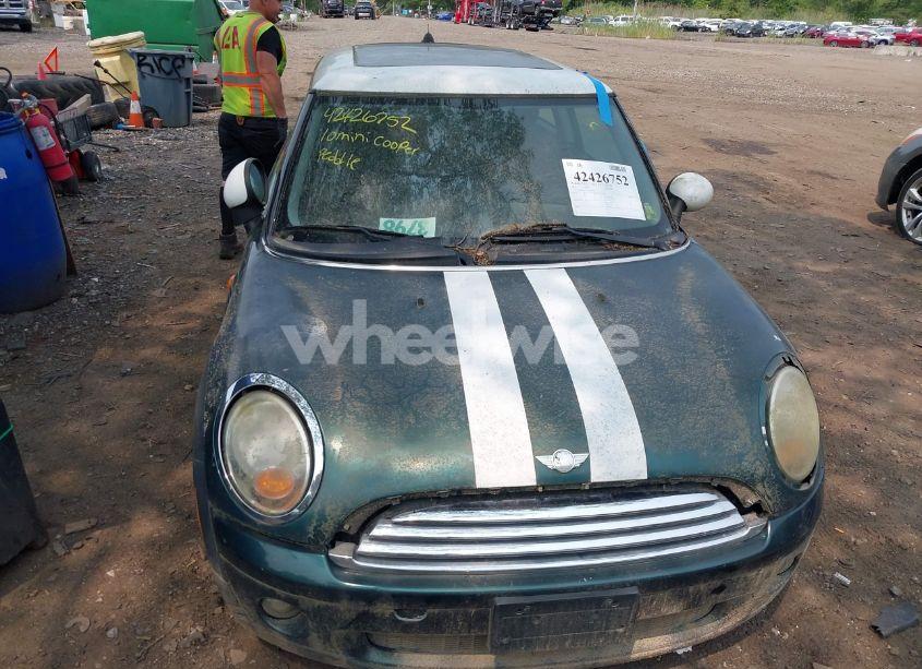 Photo 6 of 2010 Mini Cooper N/A (VIN WMWMF3C57ATZ24618)