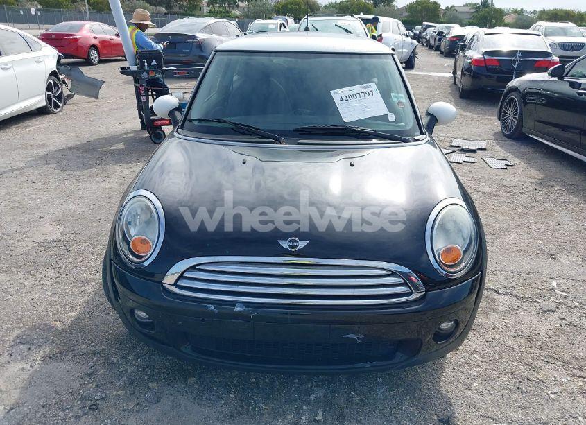 Photo 12 of 2010 Mini Cooper N/A (VIN WMWMF3C5XATU77265)
