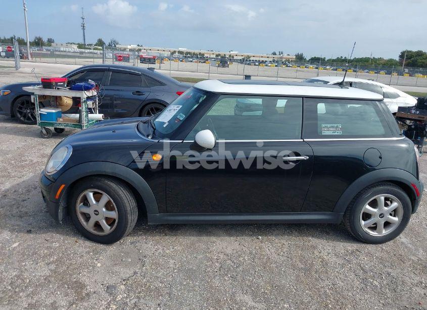 Photo 14 of 2010 Mini Cooper N/A (VIN WMWMF3C5XATU77265)