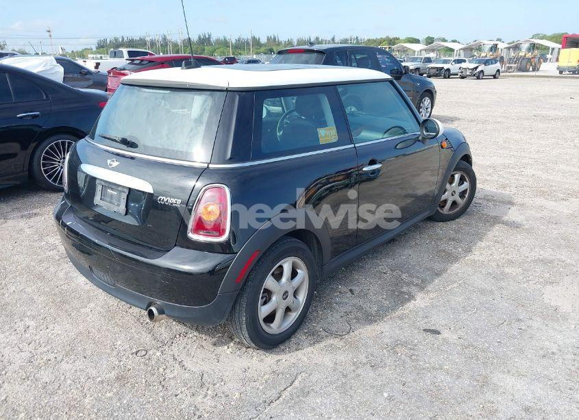 Photo 4 of 2010 Mini Cooper N/A (VIN WMWMF3C5XATU77265)