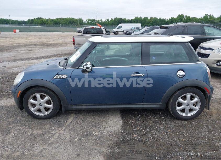 Photo 13 of 2010 Mini Cooper N/A (VIN WMWMF3C5XATZ26122)