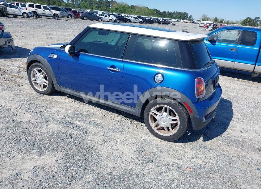 Photo 3 of 2007 Mini Cooper S (VIN WMWMF73527TV31819)