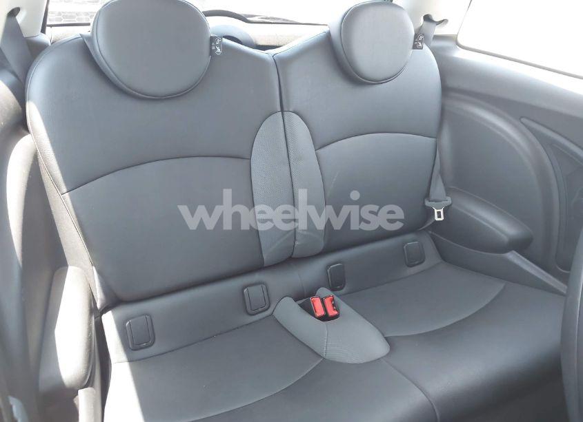 Photo 8 of 2009 Mini Cooper S (VIN WMWMF73529TX40576)