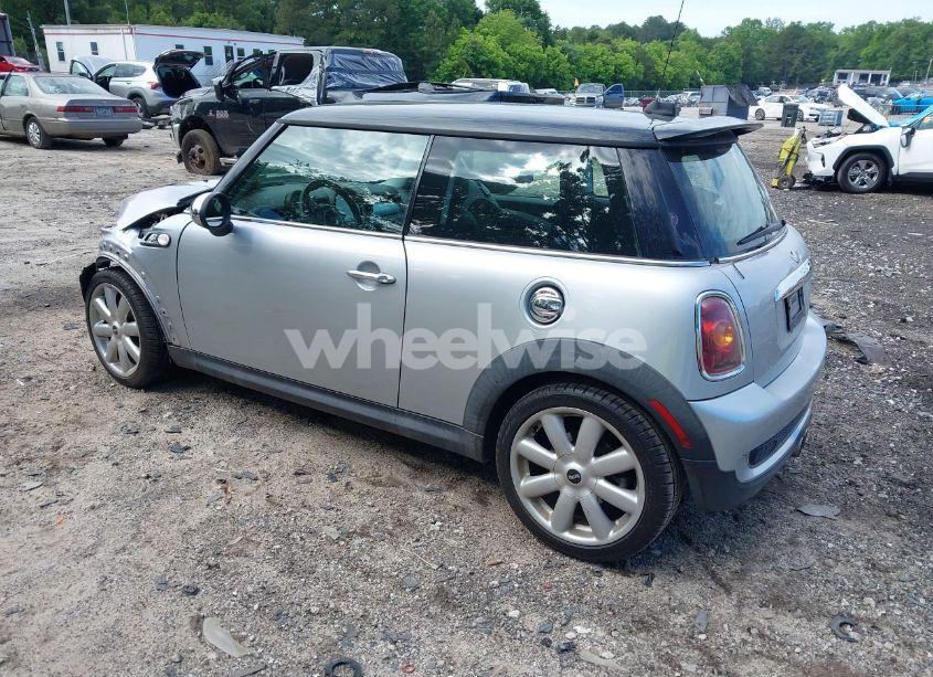 Photo 3 of 2007 Mini Cooper S (VIN WMWMF73537TL88038)