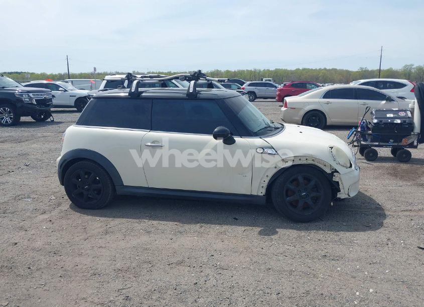 Photo 14 of 2007 Mini Cooper S (VIN WMWMF73547TV31403)