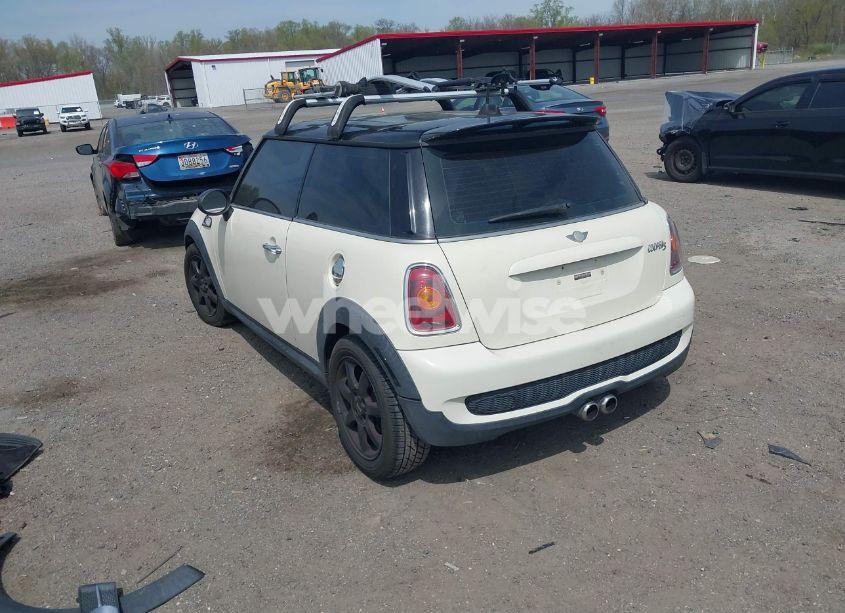 Photo 3 of 2007 Mini Cooper S (VIN WMWMF73547TV31403)