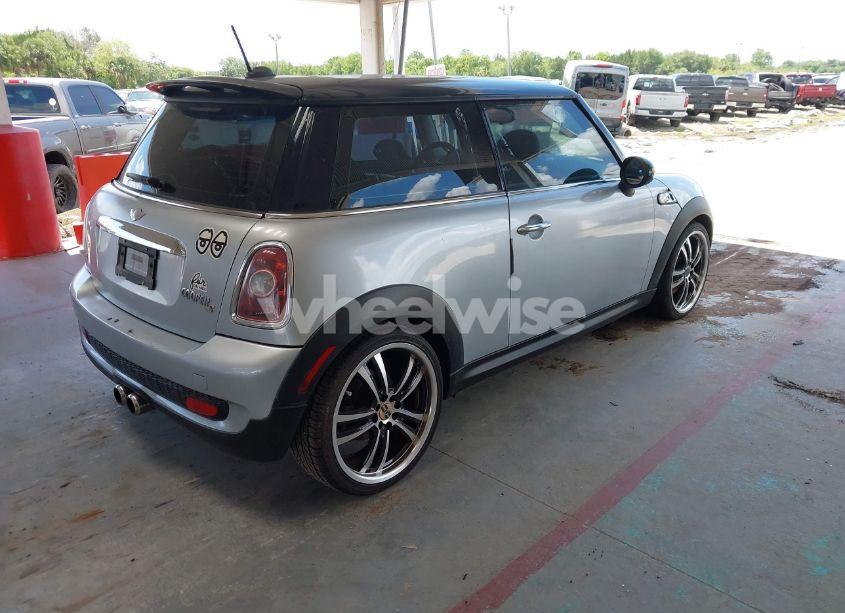 Photo 4 of 2008 Mini Cooper S (VIN WMWMF73548TV35548)