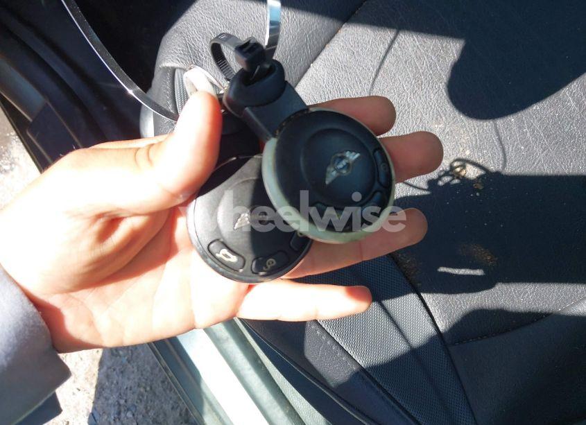 Photo 11 of 2009 Mini Cooper S (VIN WMWMF73579TT96047)