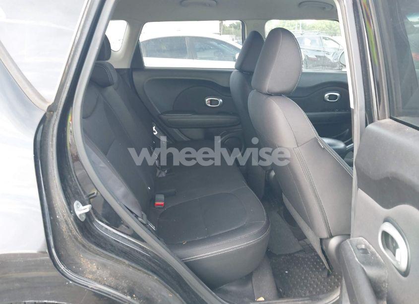 Photo 8 of 2015 Kia Soul (VIN WMWMF73588T******)