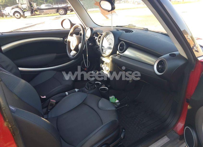 Photo 5 of 2008 Mini Cooper S (VIN WMWMF73598TV32869)