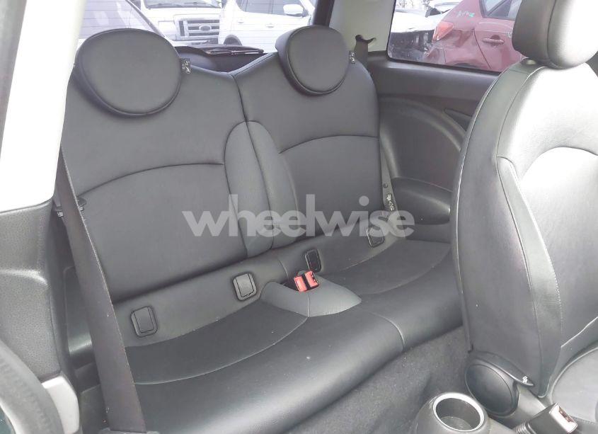 Photo 8 of 2009 Mini Cooper S (VIN WMWMF735X9TT94065)