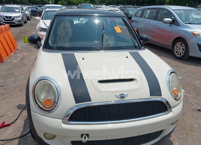 Photo 6 of 2010 Mini Cooper S (VIN WMWMF7C53ATZ74200)