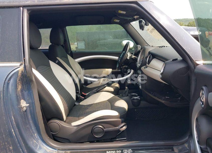 Photo 5 of 2010 Mini Cooper S (VIN WMWMF7C54ATZ74321)