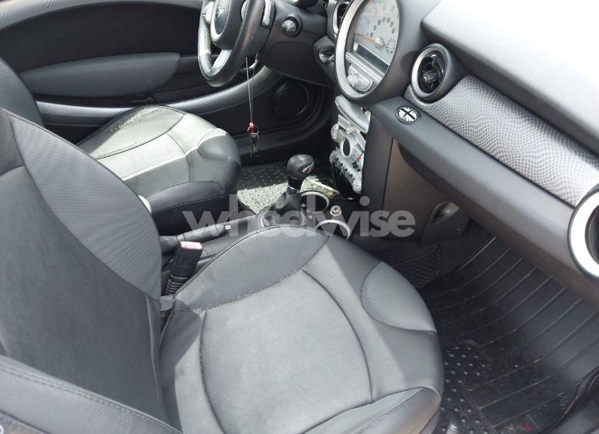 Photo 5 of 2010 Mini Cooper S (VIN WMWMF7C58ATW89203)