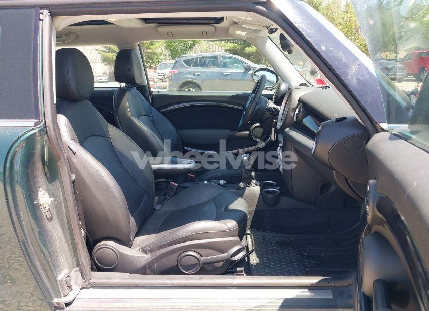 Photo 5 of 2009 Mini Cooper CLUBMAN (VIN WMWML33549TP98318)