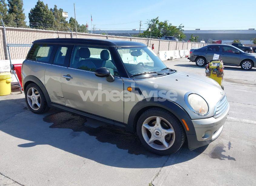 2008 Mini Cooper CLUBMAN (VIN WMWML33598TJ46888) main photo