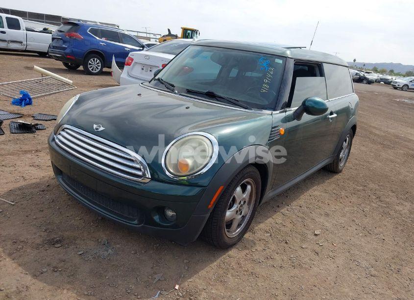 Photo 2 of 2009 Mini Cooper CLUBMAN (VIN WMWML335X9TX36146)