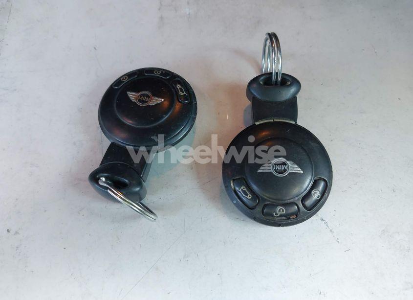 Photo 11 of 2010 Mini Cooper CLUBMAN (VIN WMWML3C57ATX50946)