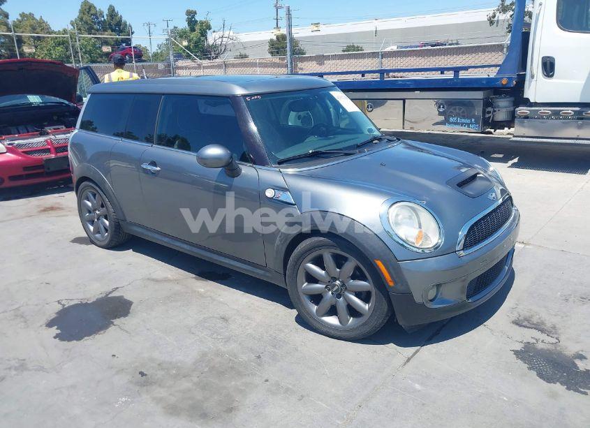 2009 Mini Cooper S CLUBMAN (VIN WMWMM33519TP72451) main photo